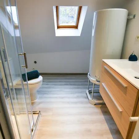 Au Duplex De Jeannala アパート セレスタ