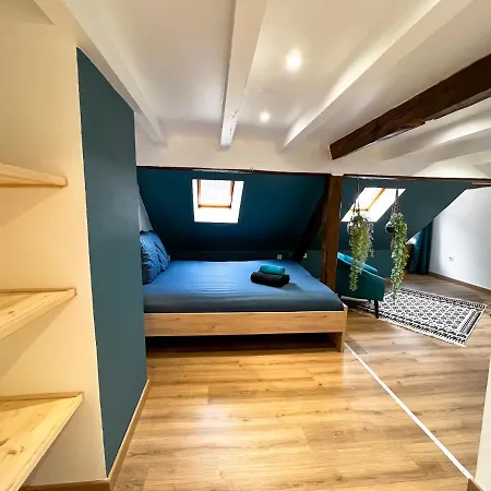 Au Duplex De Jeannala *