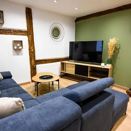 アパート Au Duplex De Jeannala セレスタ