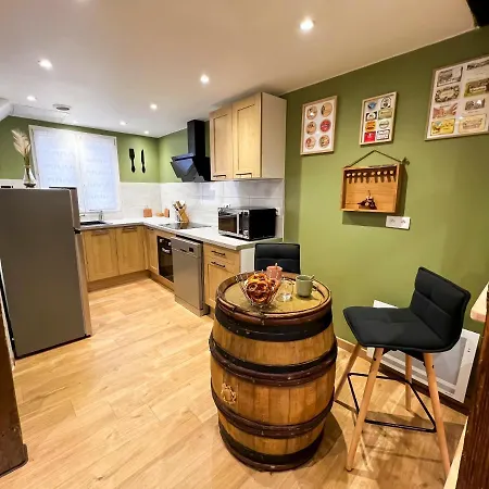 アパート Au Duplex De Jeannala セレスタ